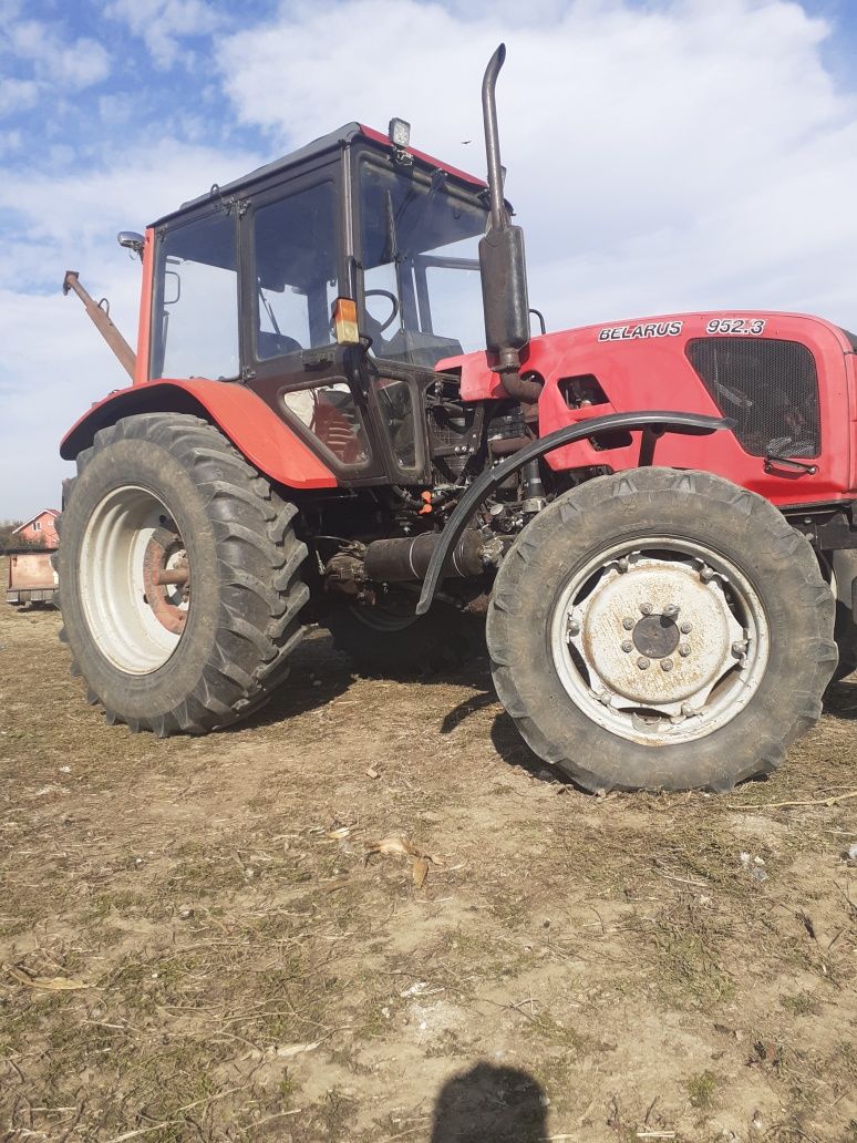 Vând tractor Bela Rus 95cp an 2011 2560 ore funcționare reale