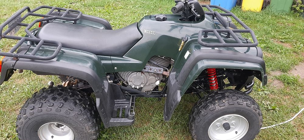 Vând atv adly 300cc 2x4