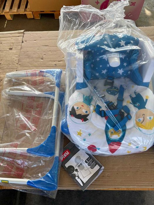 Scaun înalt pentru bebeluși Piku Astronauts cu tavă reglabilă