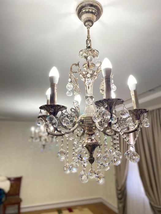 Люстра для гостиной. Б/у