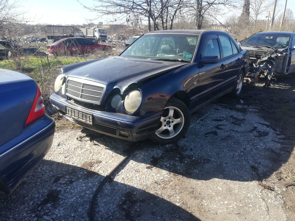 Мерцедес Е250 150 коня w210 Mercedes E250 TD на части