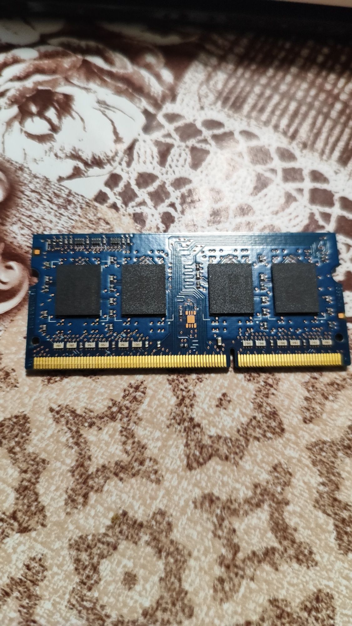 Рам памет Hynix 2 GB DDR3 1333 MHz 1.5 V - перфектна!
