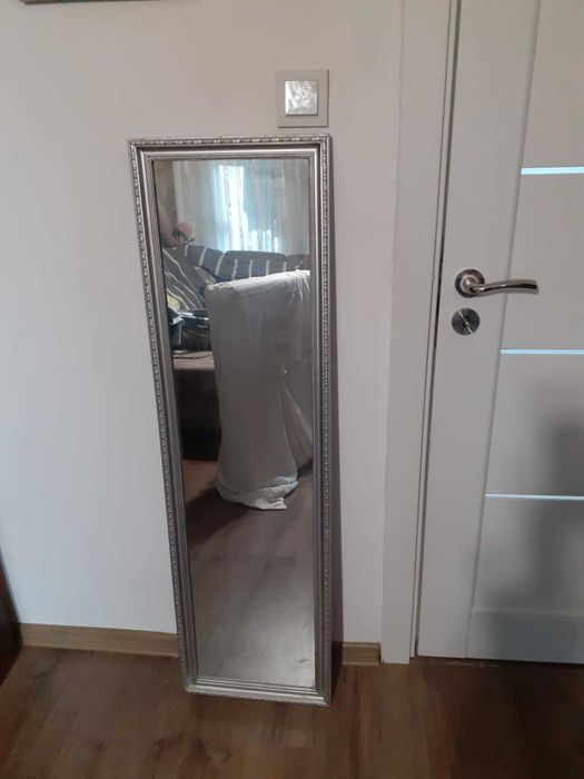 стенно огледало,