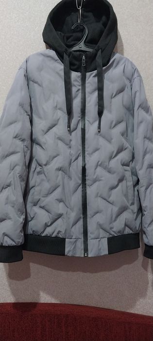Куртка зимняя светло серого цвета