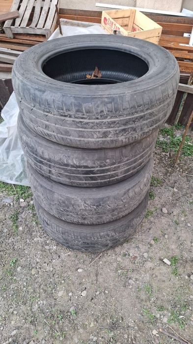 Шина 215 60 R 17