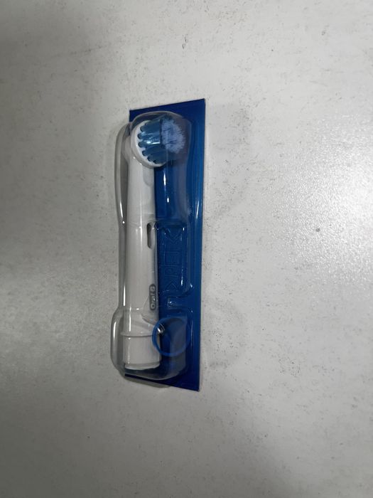 Насадки для электронных щеток Oral-B