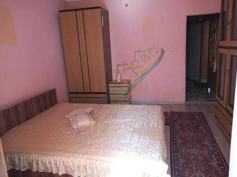 Просторен апарамент с две спални във Възраждане!