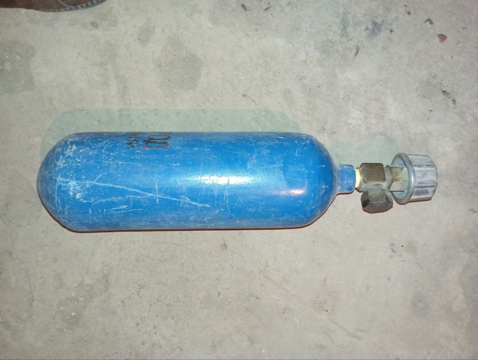 Продаётся кислородный баллон