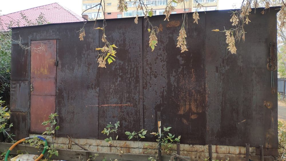 Гараж железный на разбор