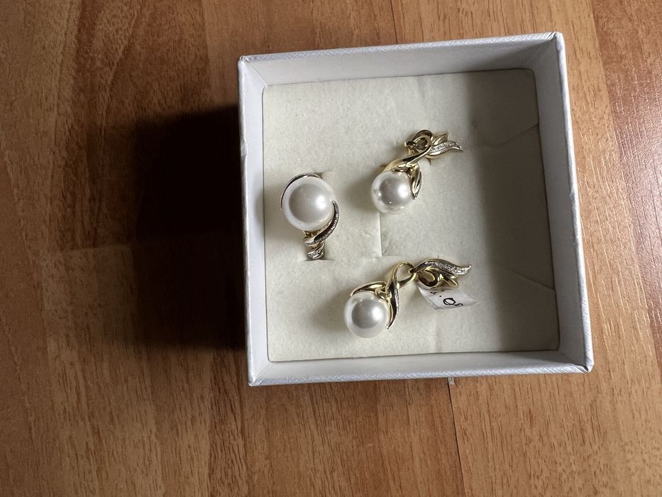 Золото.  Бриллиантовый набор продам