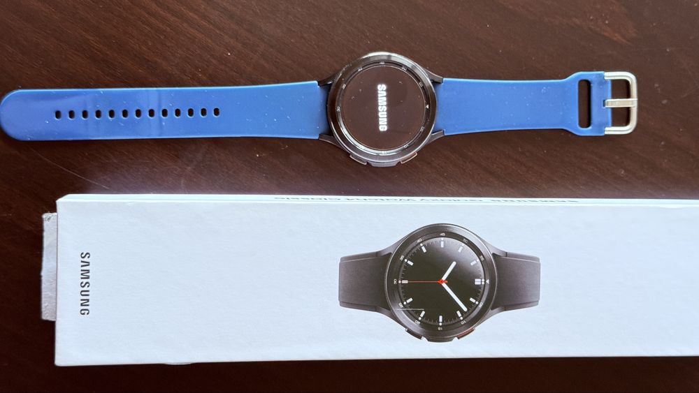 Часовник Samsung Galaxy Watch 4 Classic