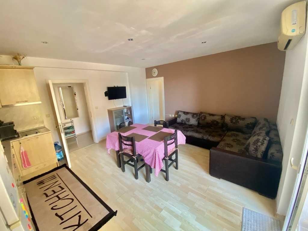 Продава се Тристаен апартамент в Свети Влас - 77 кв.м за 1416 €/кв.м - Снимка #1