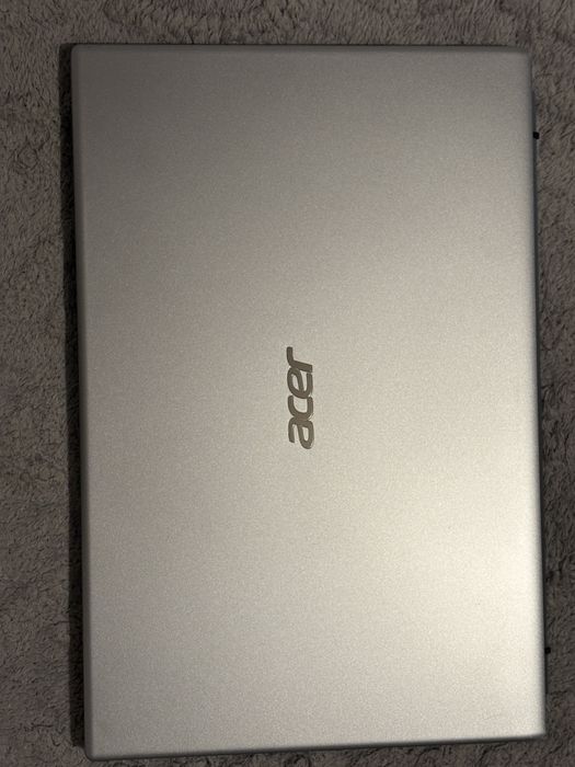 Laptop acer aspire 1 in stare excelenta, (NU DAU PRIN CURIER)