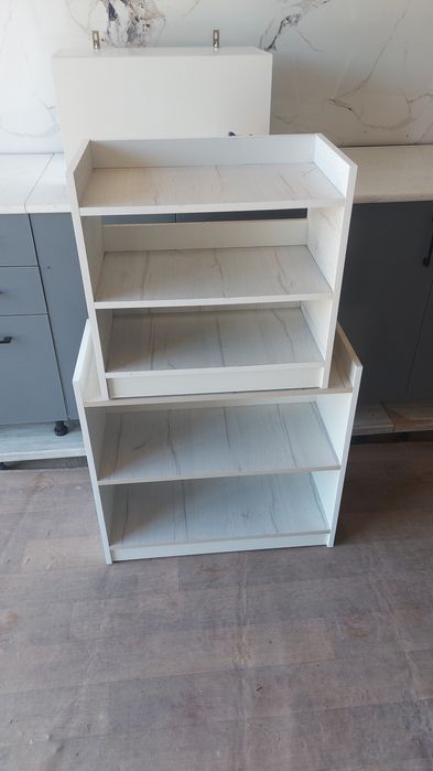 Под обувь новая около нового базара