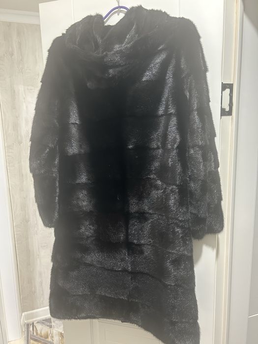 Продам норковую шубу