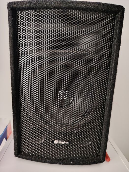 Boxe skytec și amplificator