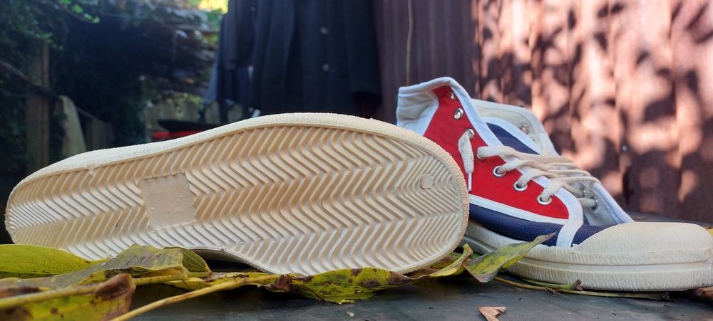 Vând bascheți vintage(ani'80), noi, din vremea comunismului