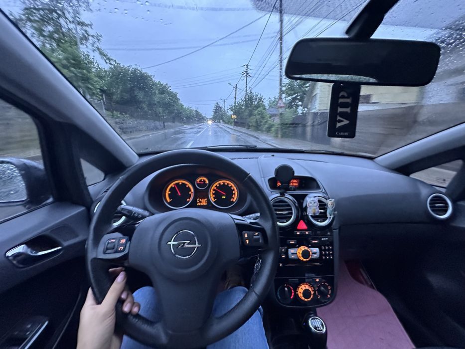 Opel Corsa 1.3 CDTI  2013  Diesel  Negru