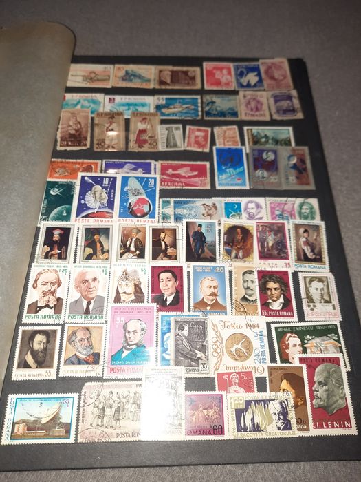 Vand albume cu timbre