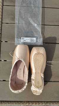Capezio Pointe Shoes Aria/ Poante de balet