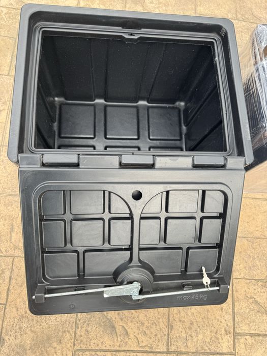 Cutii de scule marca STABILO pentru camion