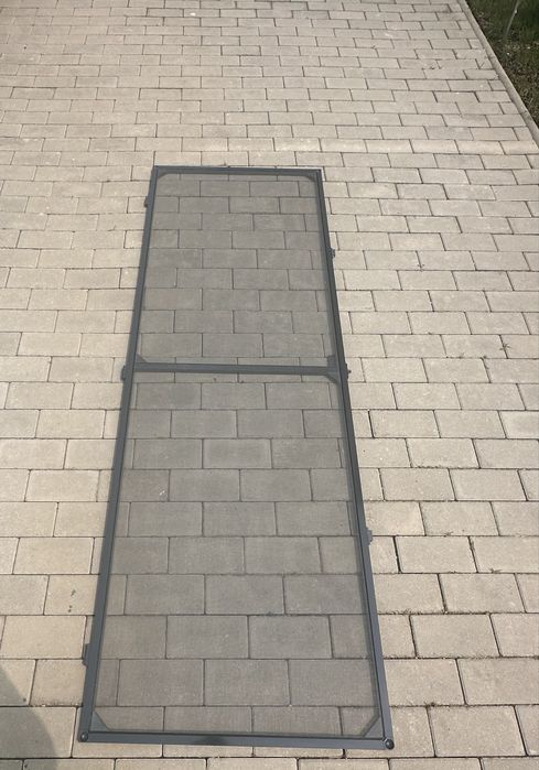 Plase insecte cu balamale