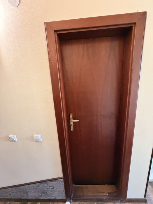 Хотелско оборудване масив гардероб/врата/табла/спалня/легло/баня/мивка