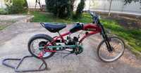 Bicicletă chopper cu motor 2 T + suport contra cost