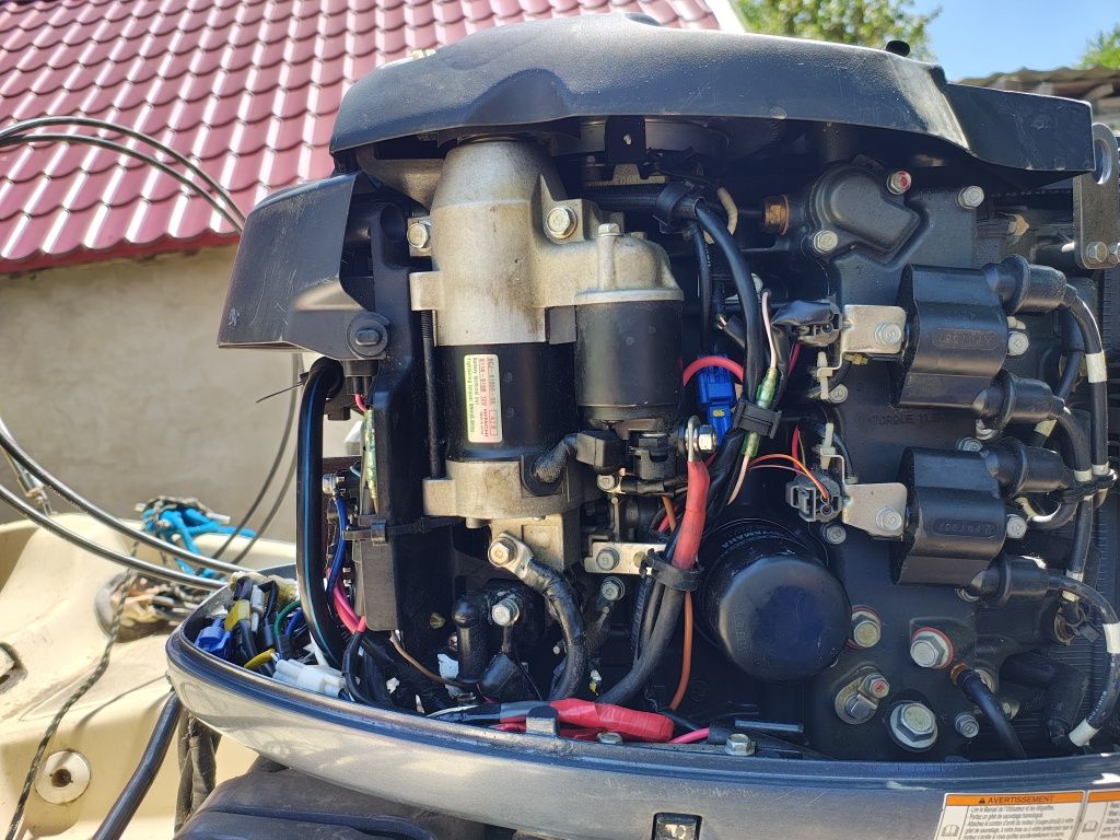 Vând corsar 630 cu motor Yamaha de 70 cp