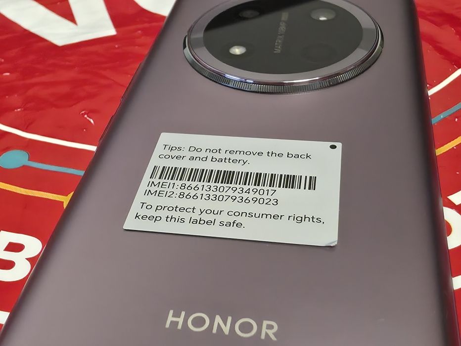 ЧИСТО НОВ 256GB Honor Magic 7 5G Гаранция Технополис 2027 Titan Purple