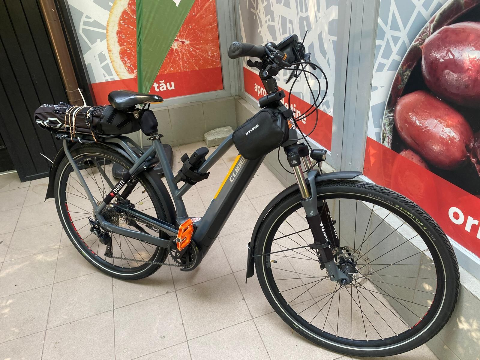 Biciclete electrice de inchiriat pentru delivery / Glovo Bolt Tazz
