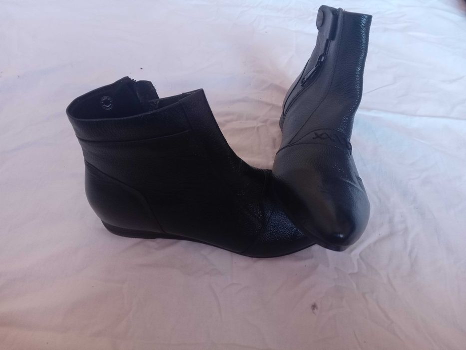 Обувки дамски естествена кожа чисто нови