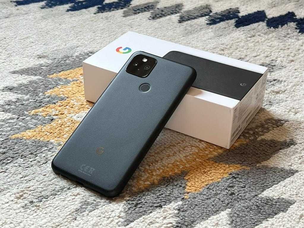 Google Pixel 5; 5G; Just Black; 128 GB; Ca Nou