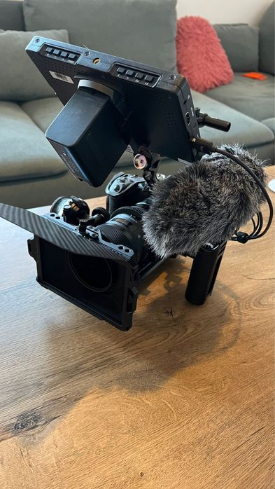 Canon R7 – body + opțional kit complet filmmaking