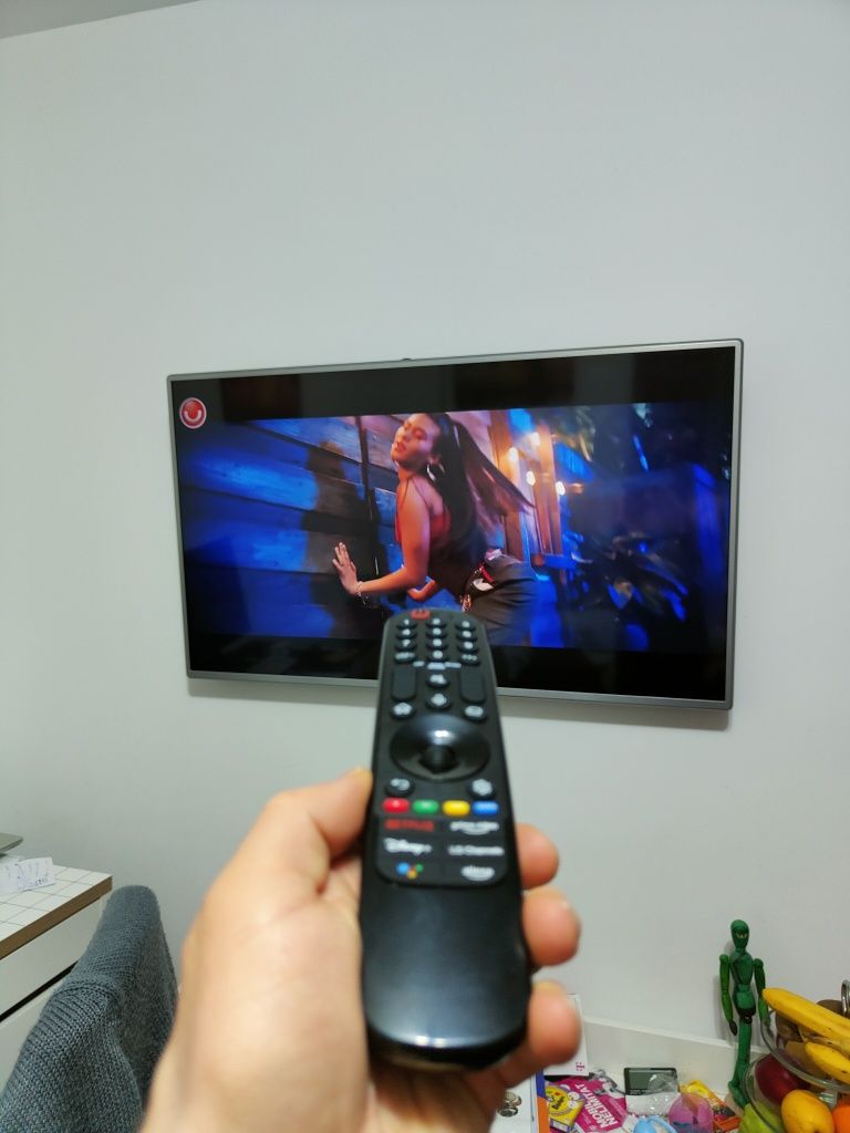 Telecomanda LG Magic Remote MR22 și MR20GA cu Mouse și Voice Control