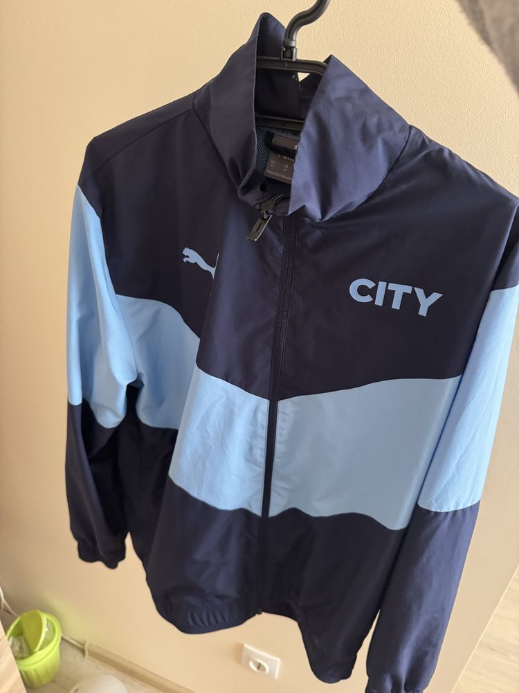 Ветровка на manchester city