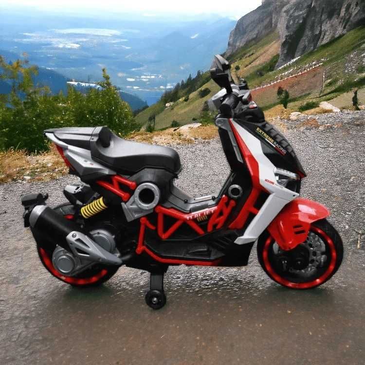 Акумулаторен MOTOR RIMINI V6RR 12V батерия,MP3 плейър