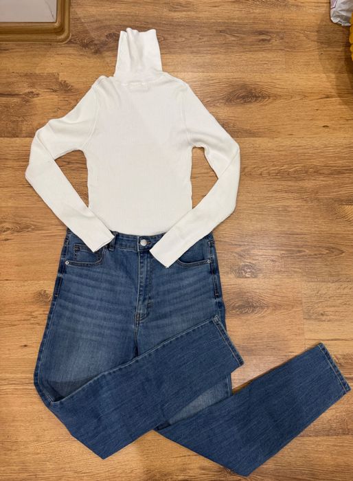 Дамски дрехи……..