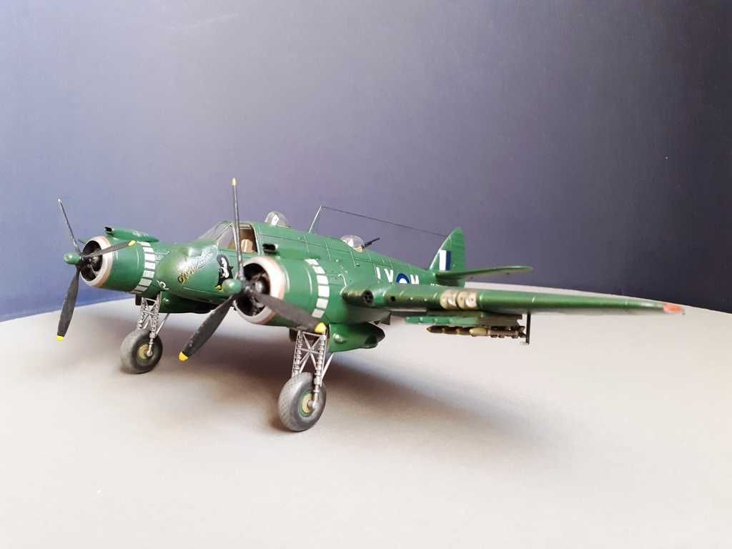 сборная модель самолёта Bristol Beaufighter 1/72 Англия СССР РАРИТЕТ!