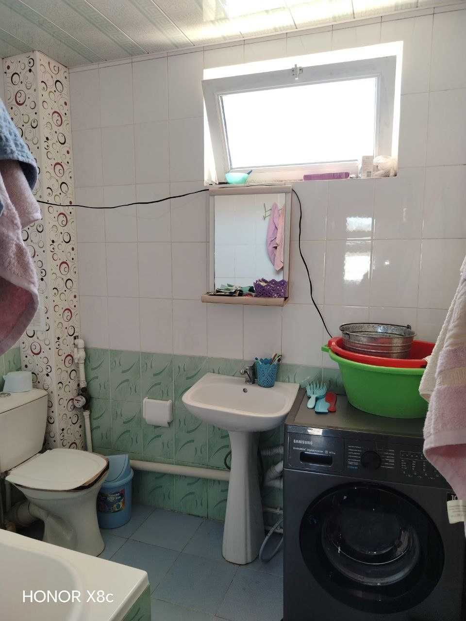 Дом 3х комнатная , кирпичный дом , 3 этажный третий этаж, новостройка
