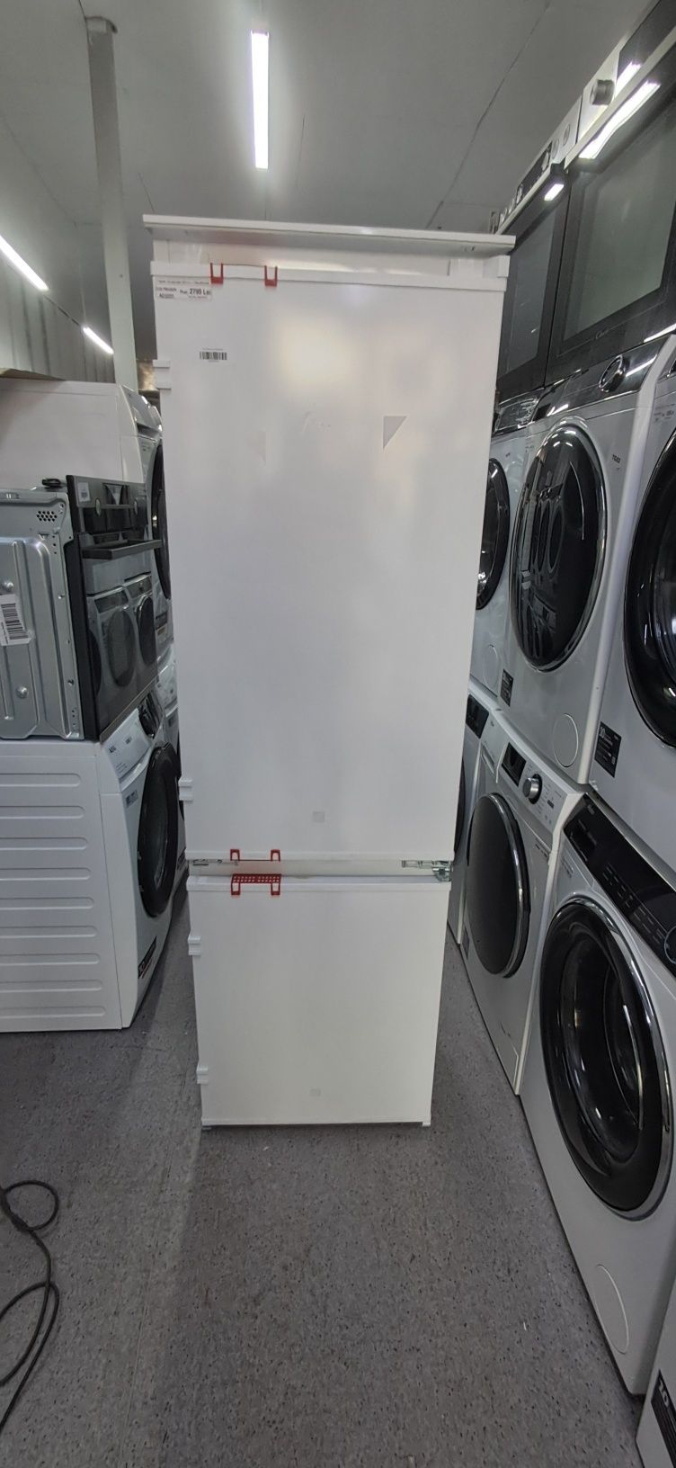 Frigider incorporabil Electrolux 257l  import GERMANIA Garanție AEG231