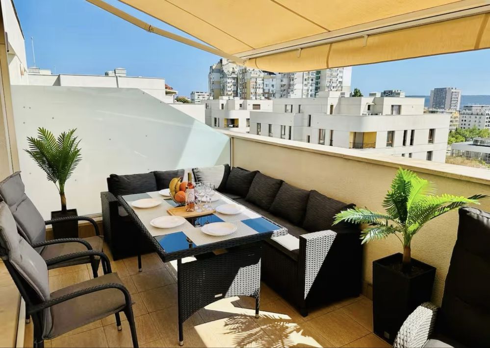 Spacious Penthouse 2 Спални за нощувки