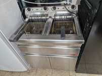 Friteuza electrica de banc, de putere, la 380v, cu robinet