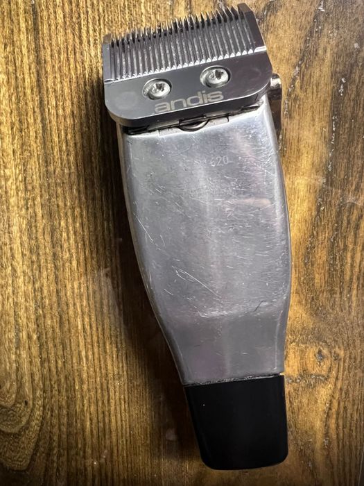 Masina de tuns Andis