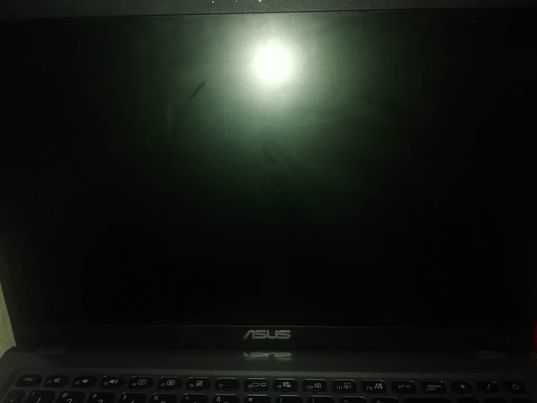 Leptop Asus  Windos 10 pro