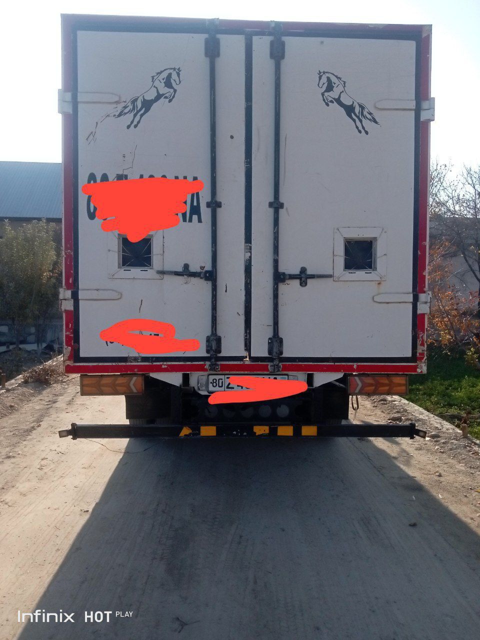 Aftobus isuzu boʻtka