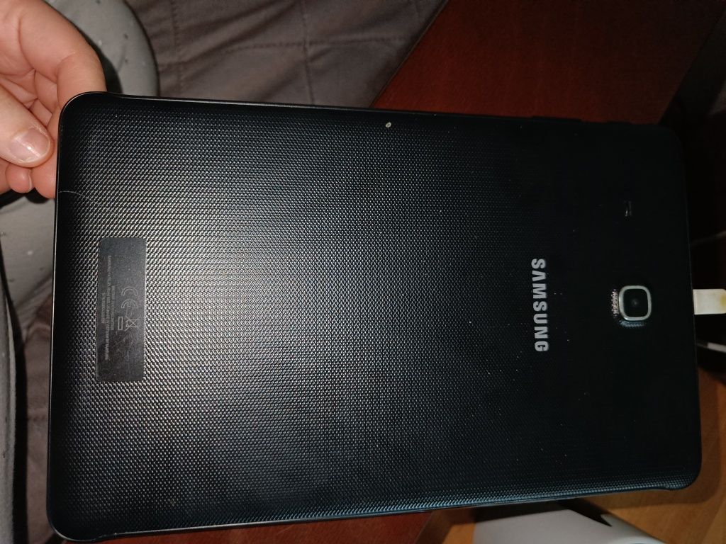 Tableta Samsung Galaxy SMT560