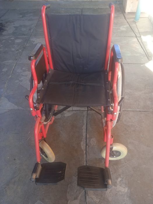 Инвалидная коляска