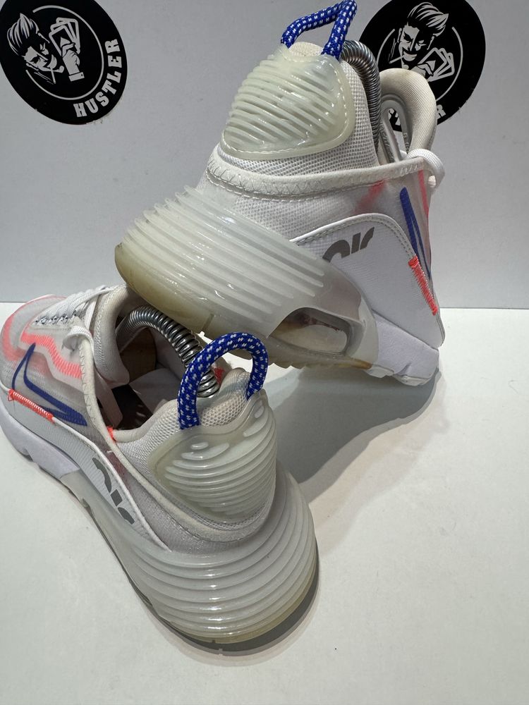 Маратонки NIKE AIR MAX 2090.Номер 37.5