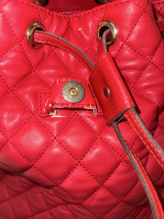 Оригинална чанта-раничка Love Moschino